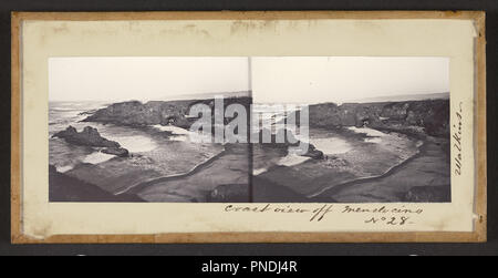 [Coast View off Mendocino]. Data/Periodo: 1863. Stereografia. Il collodio su vetro. Altezza: 52 mm (2.04 in); larghezza: 71 mm (2,79 in). Autore: Carleton Watkins. Foto Stock