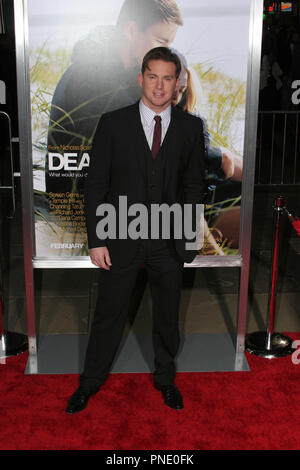 Channing Tatum a gemme dello schermo prima mondiale di "Caro John'. Gli arrivi presso il Graumans Chinese Theatre a Hollywood, CA. Febbraio 1, 2010. Foto: Richard Chavez / PictureLux Riferimento File # TatumC8 020110PLX per solo uso editoriale - Tutti i diritti riservati Foto Stock