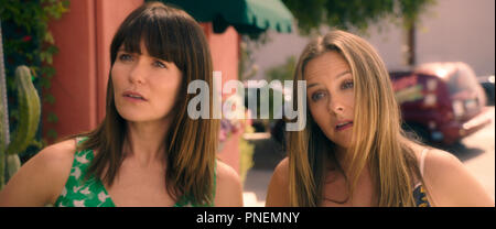 Data di rilascio: maggio 18, 2018 Titolo: Nostalgia STUDIO: Paramount Pictures Regista: Bill Holderman Trama: Quattro lifelong amici hanno la loro vita per sempre cambiata dopo la lettura 50 tonalità di grigio nella loro rubrica mensile club. STARRING: Katie Aselton, Alicia Silverstone. (Credito Immagine: © Paramount Pictures/Entertainment Immagini) Foto Stock