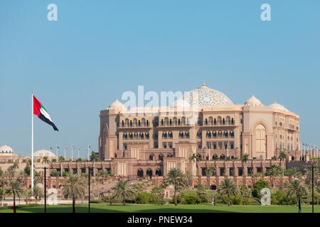 Vista di lusso Emirates Palace Hotel di Abu Dhabi, Emirati Arabi Uniti, Emirati Arabi Uniti Foto Stock