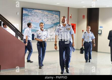 En moron de la Frontera (Sevilla), el Rey Felipe vi visita la Base Aerea. 1 21/09/2018 re Felipe VI visiti la Base Aerea di Moron de la Frontera a Siviglia il 21 settembre 2018 888/Cordon premere Foto Stock