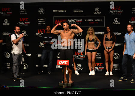 Sao Paulo, Brasile. Xxi Sett 2018. PESAGEM UFC Fight Night MARRETA X ANDERS - pesatura di UFC Fight Night Marreta X Anders, questo Venerdì (21) di São Paulo. (Foto: Roberto Casimiro/Fotoarena) Credito: Foto Arena LTDA/Alamy Live News Foto Stock