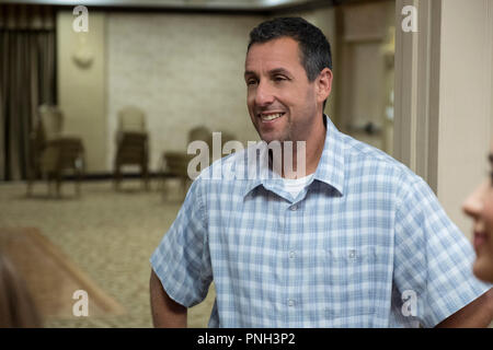 Data di rilascio: Aprile 27, 2018 Titolo: La settimana di studio: Netflix regista: Robert Smigel trama: due padri con personalità opposte si riuniscono per celebrare il matrimonio dei loro figli. Essi sono costretti a trascorrere la settimana più lunga della loro vita insieme e il grande giorno non può venire presto abbastanza. STARRING: Adam Sandler, Chris Rock, Steve Buscemi. (Credito Immagine: © Netflix Intrattenimento/foto) Foto Stock