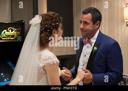 Data di rilascio: Aprile 27, 2018 Titolo: La settimana di studio: Netflix regista: Robert Smigel trama: due padri con personalità opposte si riuniscono per celebrare il matrimonio dei loro figli. Essi sono costretti a trascorrere la settimana più lunga della loro vita insieme e il grande giorno non può venire presto abbastanza. STARRING: Adam Sandler, Chris Rock, Steve Buscemi. (Credito Immagine: © Netflix Intrattenimento/foto) Foto Stock