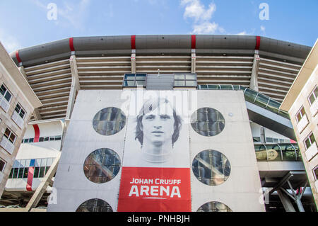 Billboard in Johan Cruijff Stadio Arena a Amsterdam Paesi Bassi 2018 Foto Stock