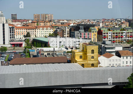 L'Italia, Lombardia, Milano, "La Fondazione Prada' spazio espositivo progettato da Rem Koolhaas Foto Stock