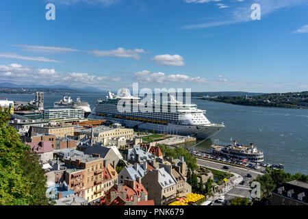 L'avventura dei mari nave da crociera Royal Caribbean ancorato in Quebec City Foto Stock