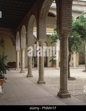 CORDOBA PALACIO Congresos y Exposiciones DESDE 1980-ANTIGUO HOSPITAL DE SAN SEBASTIAN CONSTRUIDO EN EL S. XVI. Posizione: Palacio de Congresos y Exposiciones. Spagna. Foto Stock