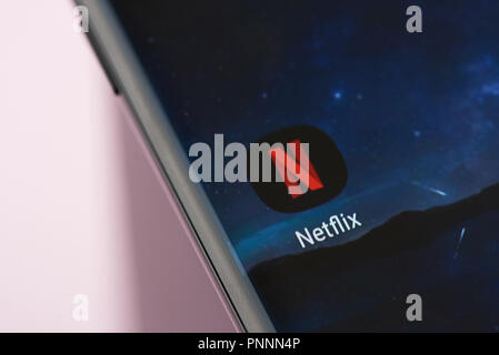 New york, Stati Uniti d'America - 21 settembre 2018: Netflix logo servizio sullo smartphone lo sfondo della schermata Vista ravvicinata Foto Stock