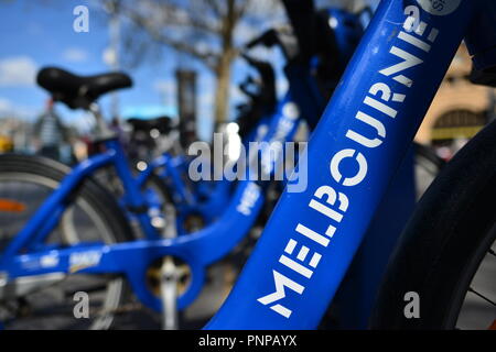 Blue noleggiare biciclette, Melbourne VIC, Australia Foto Stock