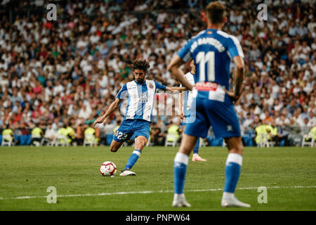 Santiago Bernabeu, Madrid, Spagna. Il 22 settembre, 2018. La Liga Calcio, Real Madrid contro Espanyol; Esteban Granero (Espanyol) germogli su obiettivo Credito: Azione Sport Plus/Alamy Live News Foto Stock