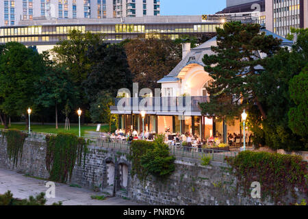 Wien, Vienna: parco Stadtpark, ristorante Steirereck in Meierei im Stadtpark, 03. Landstraße, Wien, Austria Foto Stock