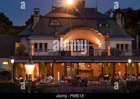 Wien, Vienna: parco Stadtpark, ristorante Steirereck in Meierei im Stadtpark, 03. Landstraße, Wien, Austria Foto Stock