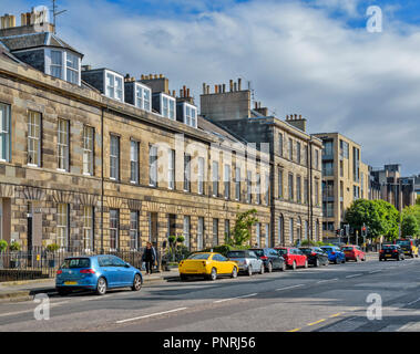 Edimburgo Scozia architettura georgiana case allo start di Brandon terrazza verso il basso da Dundas Street Foto Stock