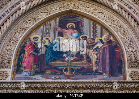 Il mosaico raffigurante il Cristo in trono con la Vergine Maria e San Giovanni Battista in corrispondenza di entrambi i suoi lati più altri santi, Cattedrale di Firenze, Italia Foto Stock