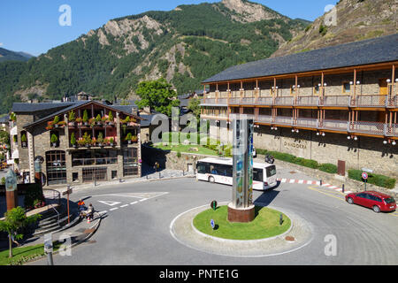 Ordino, Andorra: Settembre 11, 2018: vista sulla città di Ordino, la più settentrionale parrocchia nel Principato di Andorra. Foto Stock