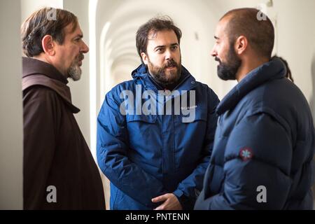 Pellicola originale titolo: QUE BAJE DIOS Y LO VEA. Titolo inglese: QUE BAJE DIOS Y LO VEA. Anno: 2017. Direttore: CURRO VELAZQUEZ. Stelle: KARRA ELEJALDE; ALAIN HERNANDEZ; CURRO VELAZQUEZ. Credito: Morena Films/TVE/TURANGA FILMS/ONU EQUIS DIOS / Vergne, JULIO / Album Foto Stock