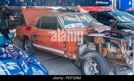 FERNDALE, MI/STATI UNITI D'America - 18 agosto 2018: "Little Red', un 1967 Ford Mustang Shelby GT500 prototipo di automobile, a 'Mustang Alley', a Woodward crociera da sogno. Foto Stock