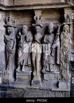 DETALLE DE LA PORTADA PRINCIPAL DE LA CATEDRAL de Nuestra Señora de la huerta - SIGLO XVI. Posizione: Catedral de Nuestra Señora de la huerta. TARAZONA. Saragozza Zaragoza. Spagna. Foto Stock