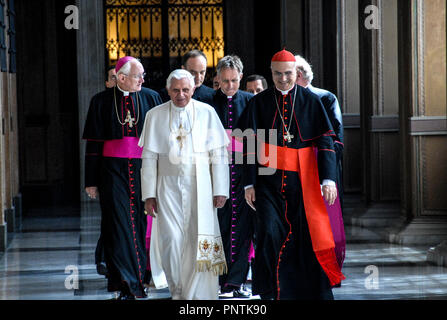 Papa Benedetto XVI VISITA ALLA BIBLIOTECA APOSTOLICA VATICANA E L'ARCHIVIO SEGRETO VATICANO -25 giugno 2007 Foto Stock