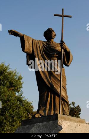 Un monumento di Saint Andrews apostolo a Chersonesus Taurica. Sebastopoli. L'Ucraina. Foto Stock