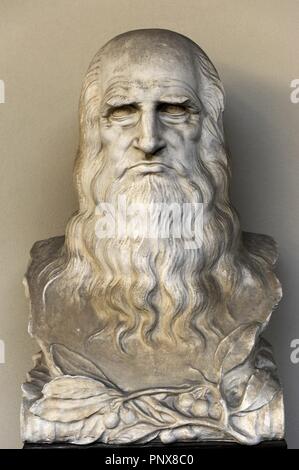 Leonardo da Vinci (1452-1519). Rinascimento Italiano polymath. Busto. Cortile della Pinacoteca Ambrosiana. Milano. L'Italia. Foto Stock