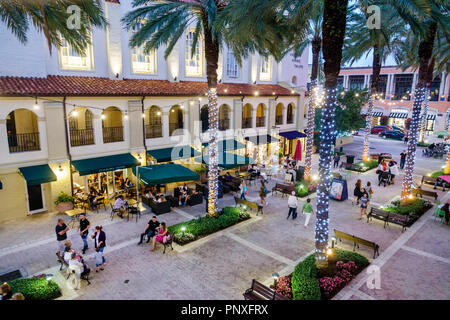 West Palm Beach Florida, The Square ex CityPlace, shopping shopper acquirenti negozi mercato mercati acquisti vendita mercato, negozio stor al dettaglio Foto Stock
