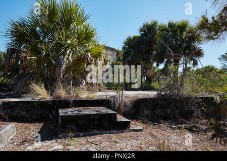 Rimane dell'impianto di trattamento dell'acqua all'ex campo Murphy, una guerra mondiale 2 era il training camp per il segnale 801st reggimento di formazione dell'Esercito USA Foto Stock