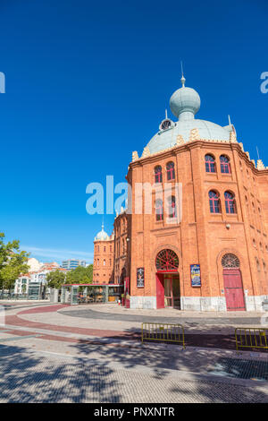 Campo Pequeno Arena Arena. La maggior parte iconica arena in Portogallo. Xix secolo in stile moresco stile Revival. Ospita anche concerti, mostre e fiere. Foto Stock