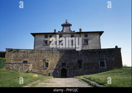 ITALIA. FLORENCIA. Vista generale del esterno del Forte di Belvedere, proyectado en 1590 por Bernardo Buontalenti. Fortaleza construida para defender la ciudad de sus enemigos, pero pronto se convirtió en refugio de los MEDICI. Alrededores de los jardines di Boboli. La Toscana. Foto Stock