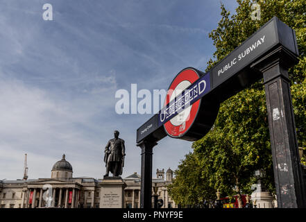 Londra. Settembre 2018. Una vista di un tubo di ingresso in stazione in Trafalgar Square a Londra Foto Stock