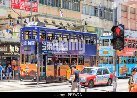 Hong Kong - Luglio 01, 2018: il tram in Isola di Hong Kong Foto Stock