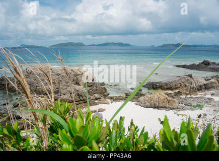 Tagesauflug auf die wunderschöne Insel Tokashiki in Okinawa. Foto Stock