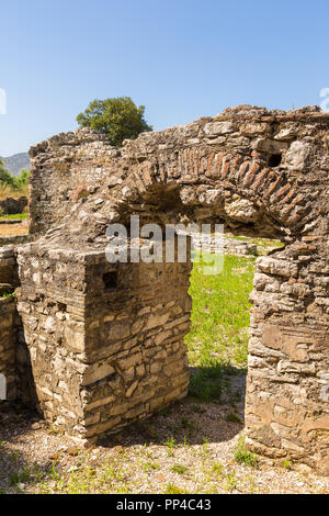 Butrinto, Albania- 29 giugno 2014: i ruderi della antica città Buthrotum, antica greca e poi romana e sede vescovile in Epiro Foto Stock