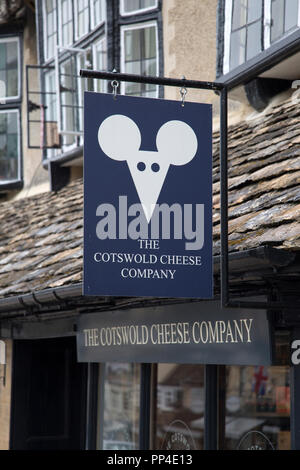 Cotswold Cheese Company Shop, burford, England, Regno Unito Foto Stock