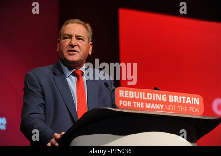 Liverpool, in Inghilterra. 23 Settembre, 2018. Andy Kerr, presidente della conferenza offre il suo discorso alla conferenza, nella sessione della mattina del primo giorno del partito laburista conferenza annuale presso la ACC Centro Conferenze. Kevin Hayes/Alamy Live News Foto Stock