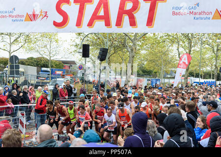 Karlsruhe, Germania. 23 Sep, 2018. Inizio funzione. GES/Atletica/Baden-Marathon, 23.09.2018 | Utilizzo di credito in tutto il mondo: dpa/Alamy Live News Foto Stock