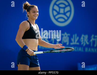 Wuhan, Cina. Wuhan, Cina. Settembre 23, 2018 - Maria Sakkari della Grecia pratiche al 2018 Dongfeng Motor Wuhan Open WTA Premier 5 il torneo di tennis di credito: AFP7/ZUMA filo/Alamy Live News Foto Stock