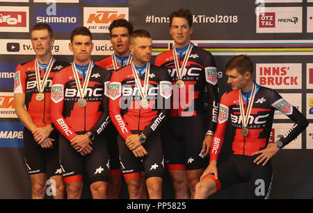 Innsbruck, Australia. 23 Sett 2018. Patrick Bevin , Damiano Caruso , Rohan Dennis ,Stefan Kung , Greg VAN AVERMAET e Tejay Van Garderen (Team BMC Racing) durante il 2018 strada UCI Campionati del Mondo, Uomini Squadra Crono corsa di ciclismo su Settembre 23, 2018 a Innsbruck, Austria - Photo Laurent Lairys / DPPI Credito: Laurent Lairys/Agence Locevaphotos/Alamy Live News Foto Stock