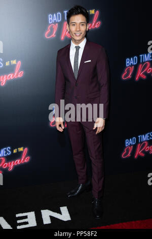 Hollywood, Stati Uniti d'America. Xii Sep, 2018. Manny Jacinto assiste la premiere del ventesimo secolo Fox " Bad volte all'El Royale a TCL teatro cinese il 22 settembre 2018 a Hollywood, in California. Credito: la foto di accesso/Alamy Live News Foto Stock