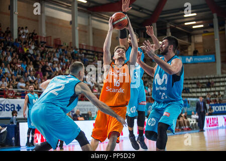 Torrejón de Ardoz, Spagna. Il 22 settembre, 2018. Tim Schuberg durante Norrköping delfini vittoria su Movistar Estudiantes (69 - 71) nel basket FIBA Champions League qualification round 1 gioco 2 celebrato nel Pabellón Jorge Garbajosa in Torrejón de Ardóz, Madrid (Spagna). Il 22 settembre 2018. Credito: Juan Carlos García Mate/Pacific Press/Alamy Live News Foto Stock