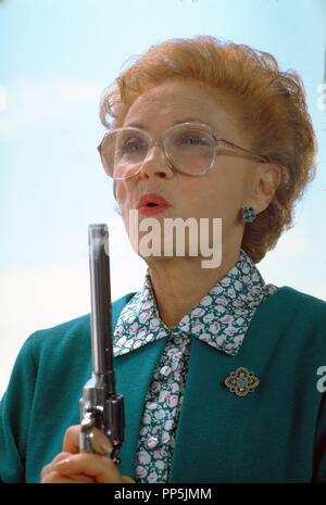 Pellicola originale titolo: STOP! O la mia mamma Shoot. Titolo inglese: STOP! O la mia mamma Shoot. Anno: 1992. Direttore: ROGER SPOTTISWOODE. Stelle: ESTELLE GETTY. Credito: Universale/luci del nord / Album Foto Stock