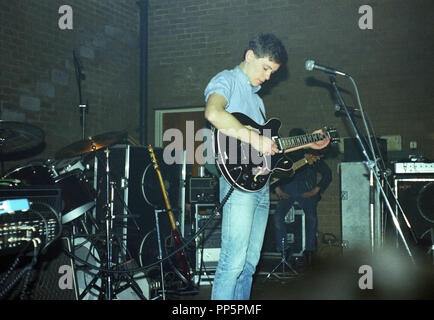 Nuovo Ordine di Bernard Sumner, Bedford ragazzo del Club, 1981 Foto Stock