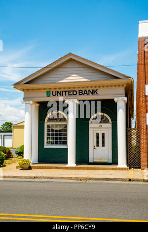 United Bank, 410 West Spotswood Trail, Elkton, Virginia Foto Stock