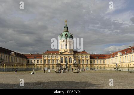 Germania. Berlino. Palazzo di Charlottenburg. Royal residence, costruito al XVII e ampliata nel corso del XVIII secolo. Progettato da Johann Arnold Nering (1659-1695). Foto Stock