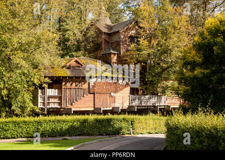 La struttura Casa ristorante nel parco dei giardini a Alnwick Northumberland England Regno Unito Foto Stock