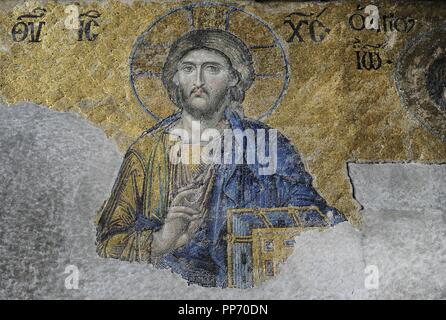 Hagia Sophia. Mosaico della Deesis. Dettaglio del Cristo in maestà. Il XIII secolo. Istanbul. La Turchia. Foto Stock
