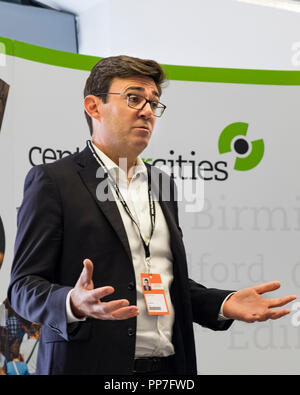 Liverpool, Regno Unito, 24 settembre 2018. Sindaco di Greater Manchester Andy Burnham parla durante un centro per le Città evento frangia al Partito laburista conferenza. (C) Paolo Swinney/Alamy Live News Foto Stock