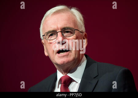 Liverpool, Regno Unito. Il 24 settembre 2018. John McDonnell, Shadow il Cancelliere dello scacchiere e manodopera MP per Hayes e Harlington parla al Partito laburista conferenza in Liverpool. © Russell Hart/Alamy Live News. Foto Stock