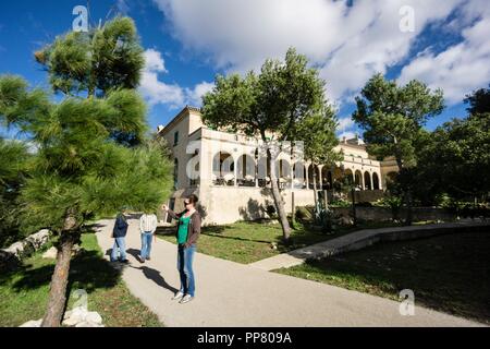 Santuario de Cura, en la cima de la Montaña de Randa, Algaida, Maiorca, isole Baleari, Spagna, Europa. Foto Stock